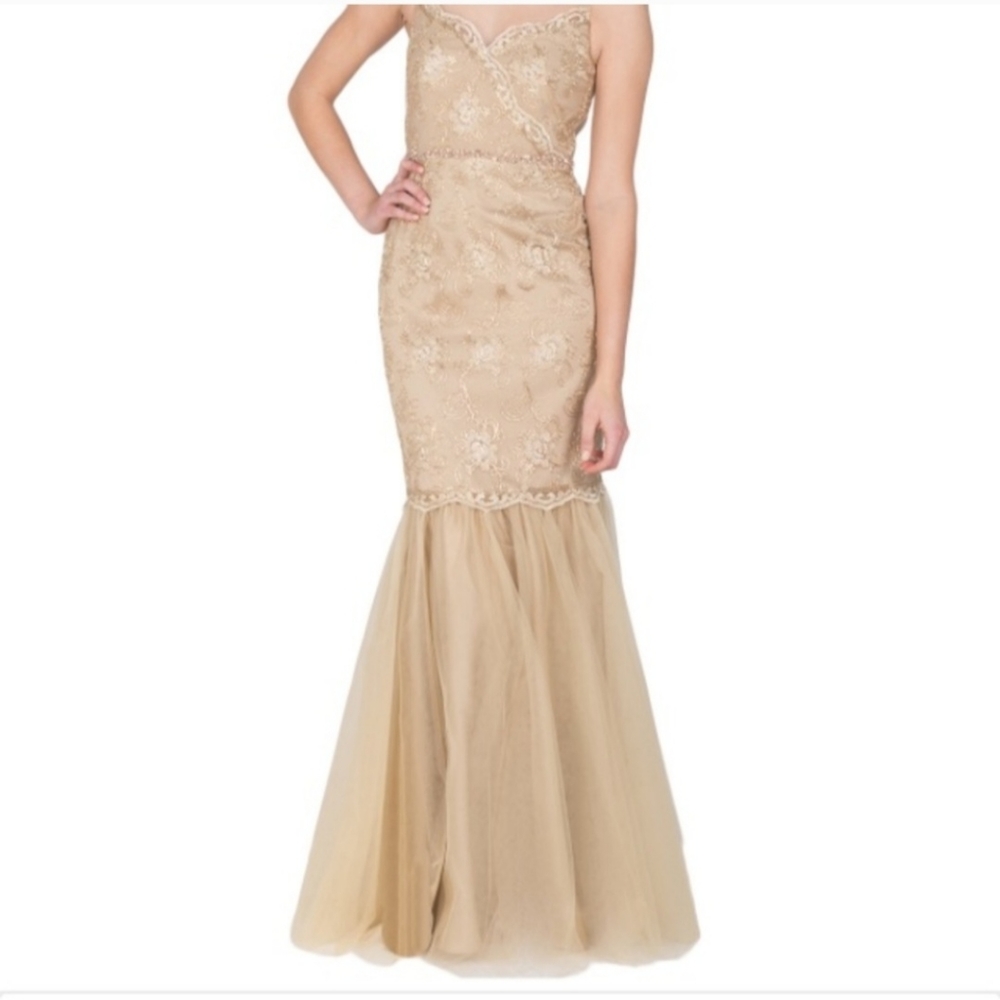 🆕️ Badgley Mischka Gold Tulle Mermaid Evening Gown